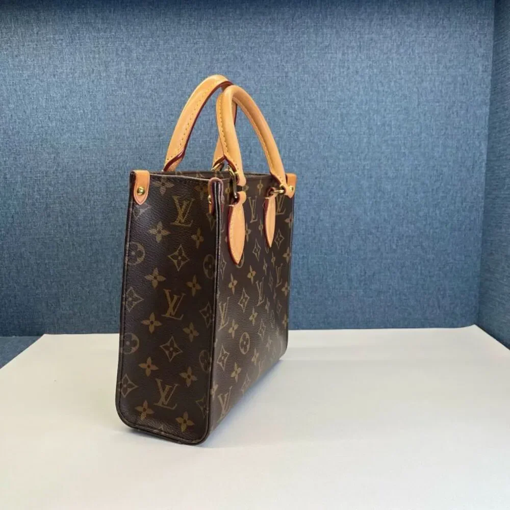 Louis Vuitton Women Pre-Loved Bag Very Good Condition